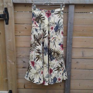 SOLD!!!!!!!!!!!Jones New York palm leaf 100% silk midi skirt